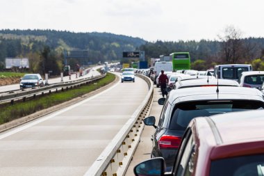 Trafik jam karayolu üzerinde saatinde
