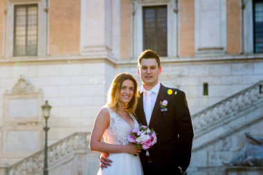 Gelin ve Damat Düğün pozlar Capitol Hill (Campidog önünde