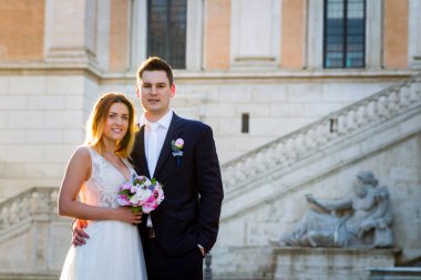 Gelin ve Damat Düğün pozlar Capitol Hill (Campidog önünde