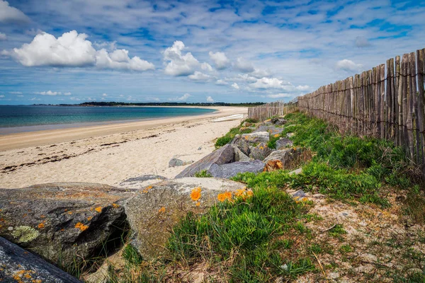 Beach of Landrezac, Sarzeau, Morbihan, Brittany (Bretagne), Fran — Stock Photo, Image