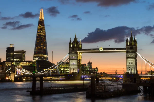 Magnifique vue sur Tower Bridge, le Shard et la Tamise — Photo