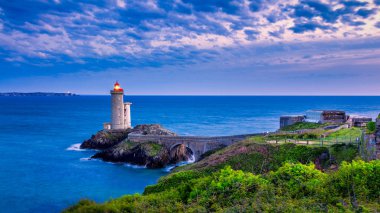 Deniz feneri Plouzane, Fort du Phare du Petit Minou görünümünü