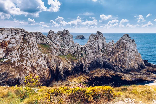 Pointe du Pen-Hir on the Crozon peninsula, Finistere department, — Stock Photo, Image