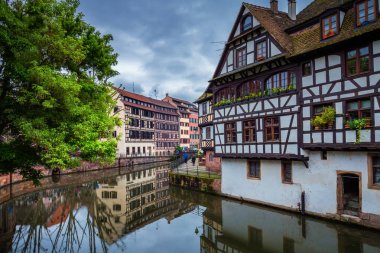 La Petite France, Strasbourg, Als geleneksel renkli evler
