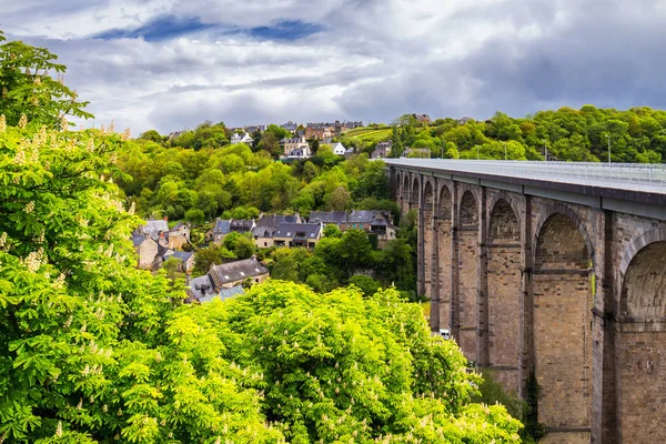 Muhteşem eski şehir, Dinan. Avrupa seyahat, SIG kavramı
