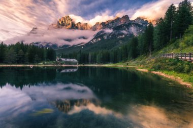 Dom Boite Valley Lake San Vito di Cadore (göl Mosigo)