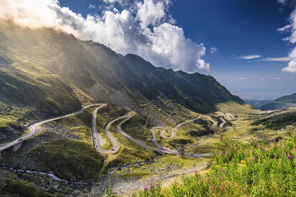 Transfagarasan Highway, die wohl schönste Straße der Welt — Stockfoto