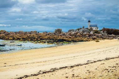Pontusval Deniz Feneri (Phare de Pontusval) Brignogan-Plages, F