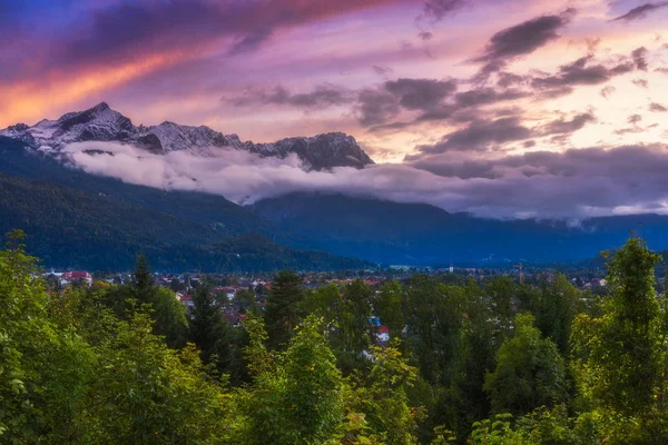 Skvělý výhled na národní Park Dolomity (Dolomiti), slavný loc — Stock fotografie