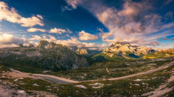 Milli Parkı Dolomites (Dolomiti), ünlü loc muhteşem manzarası — Stok fotoğraf