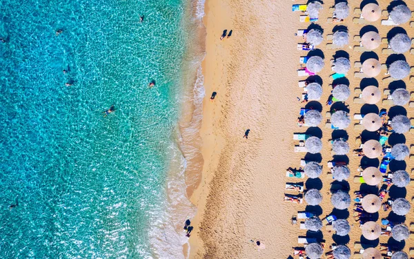 Aerial shot of beautiful turquoise beach Falasarna (Falassarna) — Stock Photo, Image