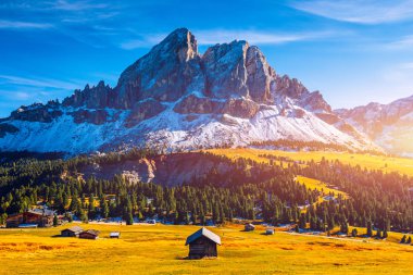 Stunning view of Peitlerkofel mountain from Passo delle Erbe in 