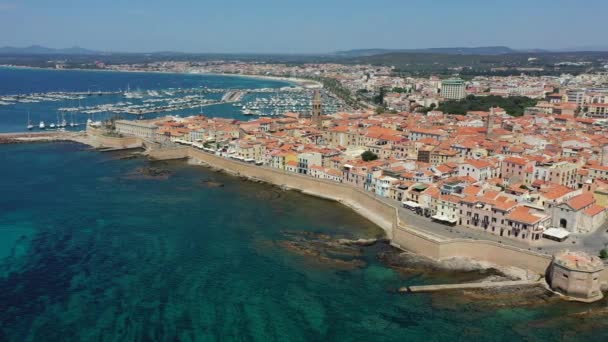 Tiro Aéreo Sobre Alghero Cidade Velha Vista Cityscape Belo Dia — Vídeo de Stock