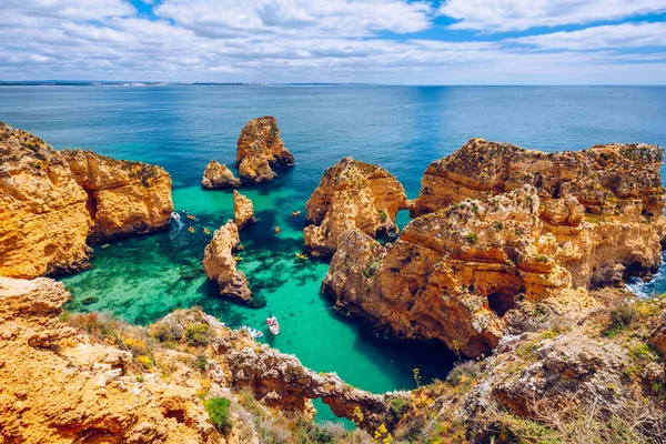 Vista panorámica, Ponta da Piedade cerca de Lagos en Algarve, Portugal — Foto de Stock