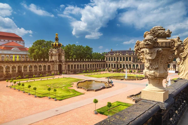 Slavný palác Zwinger (Der Dresdner Zwinger) Art Gallery Dres — Stock fotografie