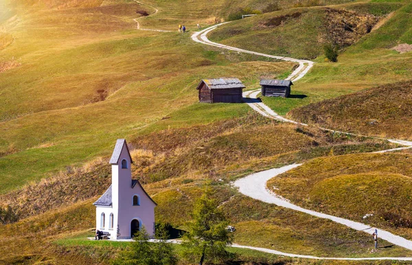 Panoramiczny widok na szczyty Dolomitów Pizes da Cir, Passo Gardena — Zdjęcie stockowe