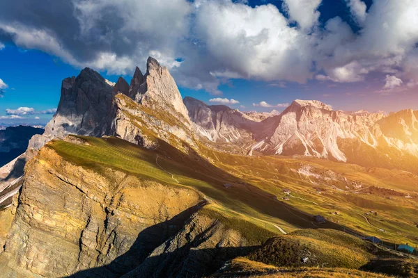 Vista del pico de la Seceda. Trentino Alto Adigio, Alpes Dolomitas, Sur — Foto de Stock