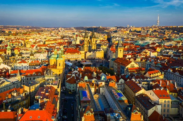 Prag Şehrinin Eski Şehir Meydanındaki Panoramik Hava Aracı Görüntüsü Prag — Stok fotoğraf