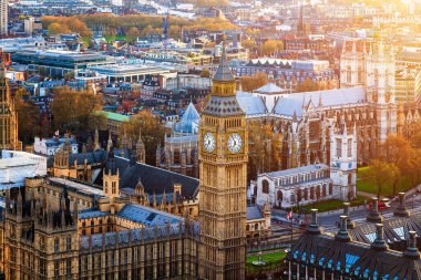 London Eye turistik cazibe tekerlekli kabin pencere'Londra ' nın güney kesiminde üzerinde güzel manzaralı panoramik: cityscape, Westminster Abbey, Big Ben, Parlamento ve Thames Nehri