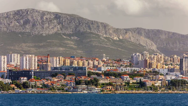 Split Hırvatistan Dalmaçya Bölgesi Unesco Dünya Mirası Alanı Arka Planda — Stok fotoğraf