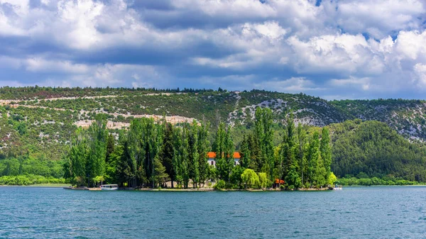 Île Visovac Monastère Dans Parc National Krka Dalmatie Croatie Monastère — Photo