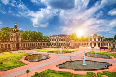 Ünlü Zwinger palace (Der Dresdner Zwinger) Dresden Sanat Galerisi, Saksonya, Almanya