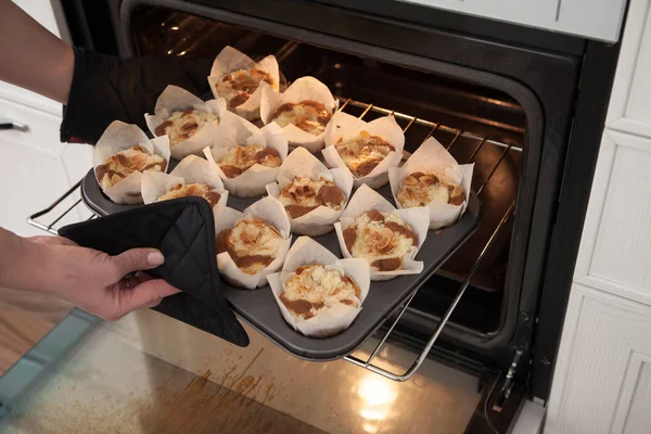 Delicious mini cakes from the oven on the grill.