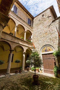 Ortaçağ ve Rönesans şehrin Montepulciano, Toskana, İtalya binaların dış görünümü