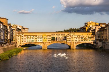 Floransa 'daki Ponte vecchio manzarası, İtalya