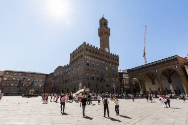 Palazzo Vecchio Piazza della sinyorlar Floransa'da, dış görünümü