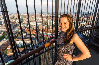 Kız görüş tüm Hamburg poz