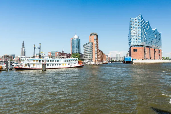 Hamburg liman bina Elbphilharmonie — Stok fotoğraf
