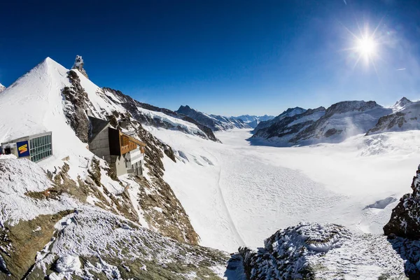 Widok ośrodka narciarskiego Jungfrau Wengen w Szwajcarii — Zdjęcie stockowe