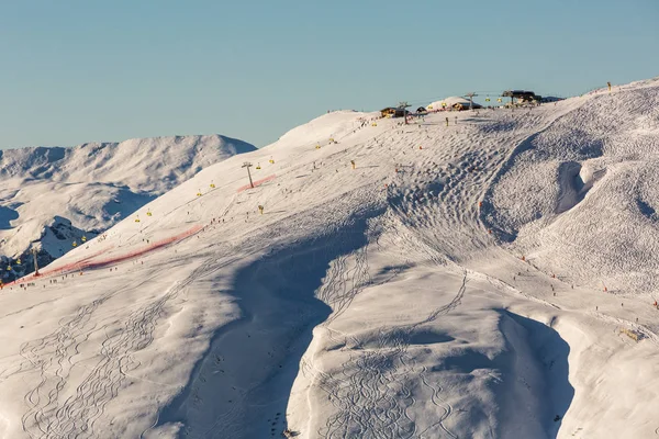 Θέα από το χιονοδρομικό κέντρο Jungfrau Wengen στην Ελβετία — Φωτογραφία Αρχείου