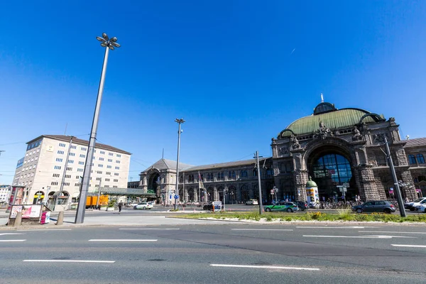 Widok z głównego dworca kolejowego w starej części miasta Nuremberg — Zdjęcie stockowe