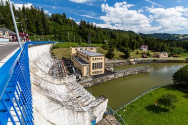 Hidroelektrik Santrali Slovakya Oravska Priehrada görünümünü