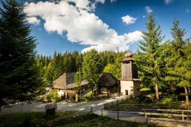 Orava köy Müzesi Zuberec - Brestova görünümünü