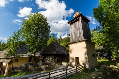 Orava köy Müzesi Zuberec - Brestova görünümünü