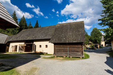 Orava köy Müzesi Zuberec - Brestova görünümünü