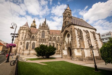 Kosice, Slovakya eski şehir kısmında tarihi binaların görünümü