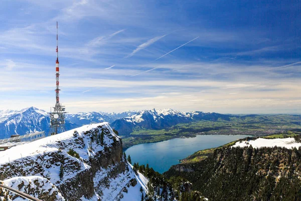 Vista desde la montaña Niederhorn Beatenber en Suiza — Foto de Stock