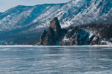 Sandy Körfezi kıyısından bak.