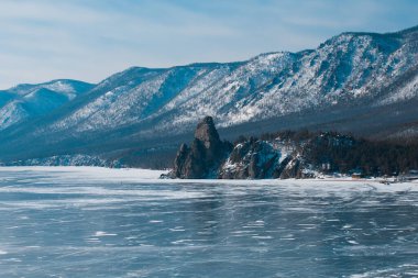 Baykal Gölü 'nün buzunun panoramik manzarası, Sandy Körfezi