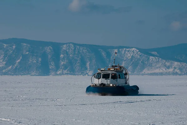 Hovercraft Rides Lake Baikal Listvyanka Village — Stock Photo, Image