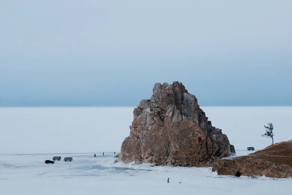 Turisti Alla Montagna Shamanka Isola Olkhon — Foto Stock