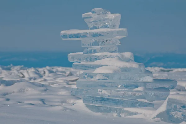 Sculture Ghiaccio Sul Capo Khoboy Lago Baikal — Foto Stock