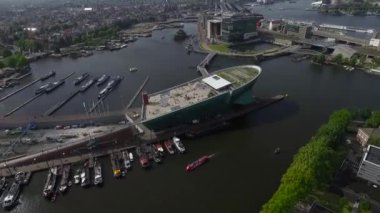 bir yat yatak havadan görünümü