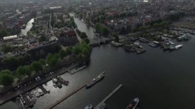 Amsterdam'da bir yat yatak havadan görünümü