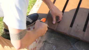 bir tahta testere adam yakın çekim