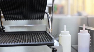 hamburger ekmeği ızgara